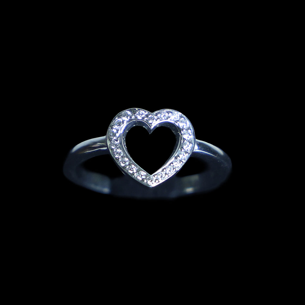 Preowned TIFFANY & Co Sentimental Heart Diamond 18K Platinum Ring 2.8g | Luxe Again Maison