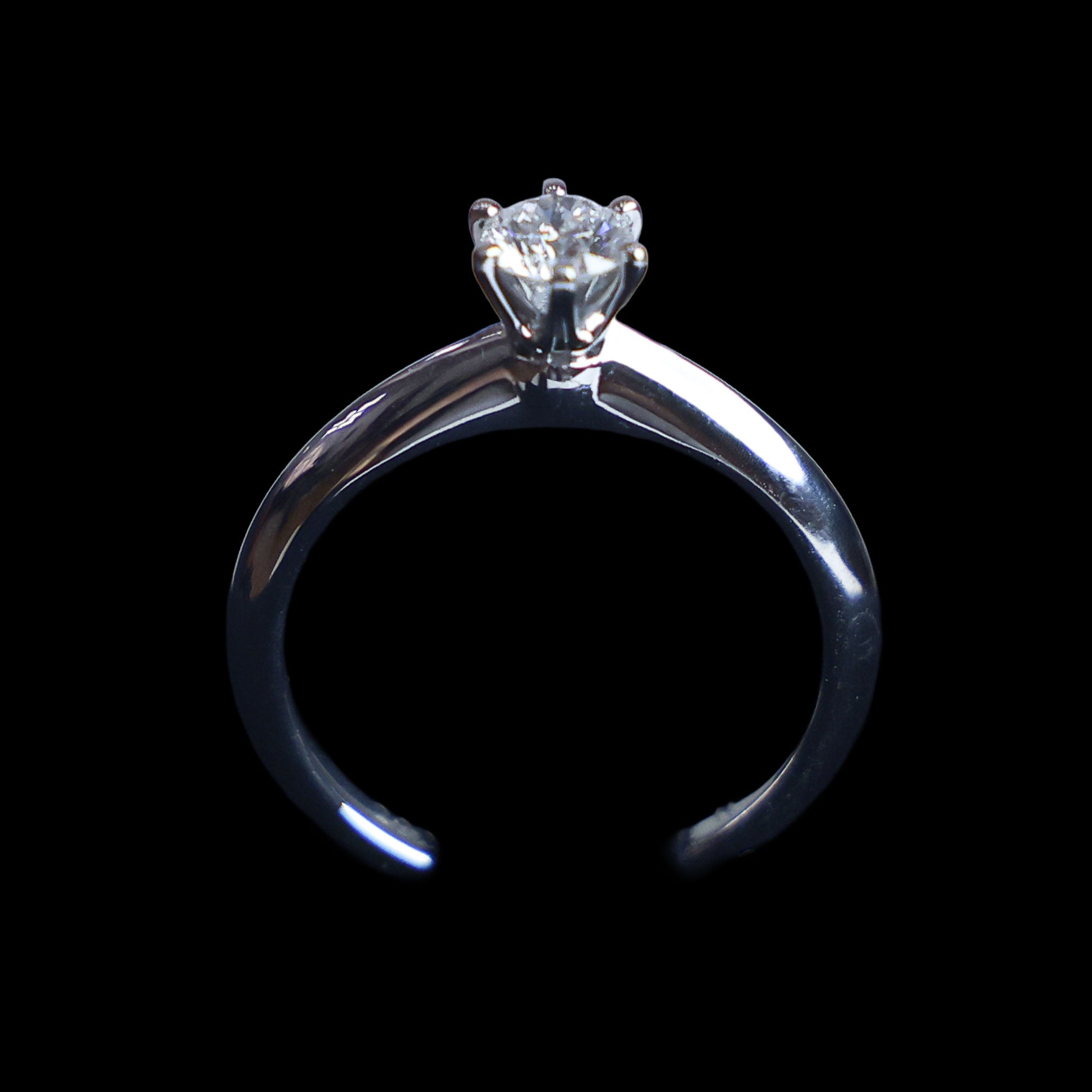 Preowned TIFFANY & Co Solitaire Diamond Ring 18K Platinum 0.30 Carat H VS1 3.6G | Luxe Again Maison