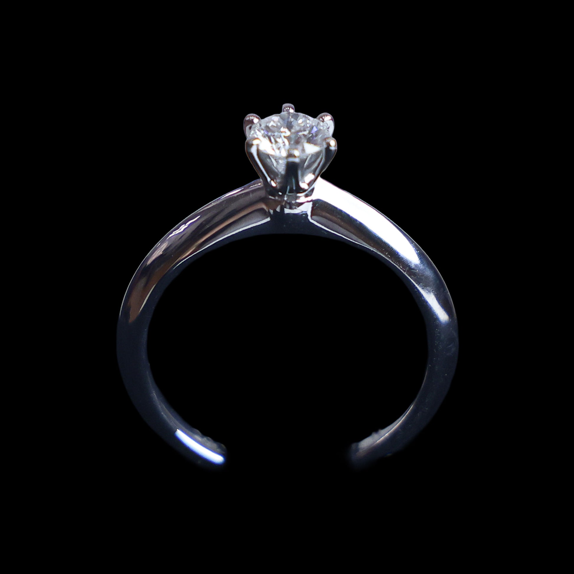 Preowned TIFFANY & Co Solitaire Diamond Ring 18K Platinum 0.30 Carat H VS1 3.6G | Luxe Again Maison