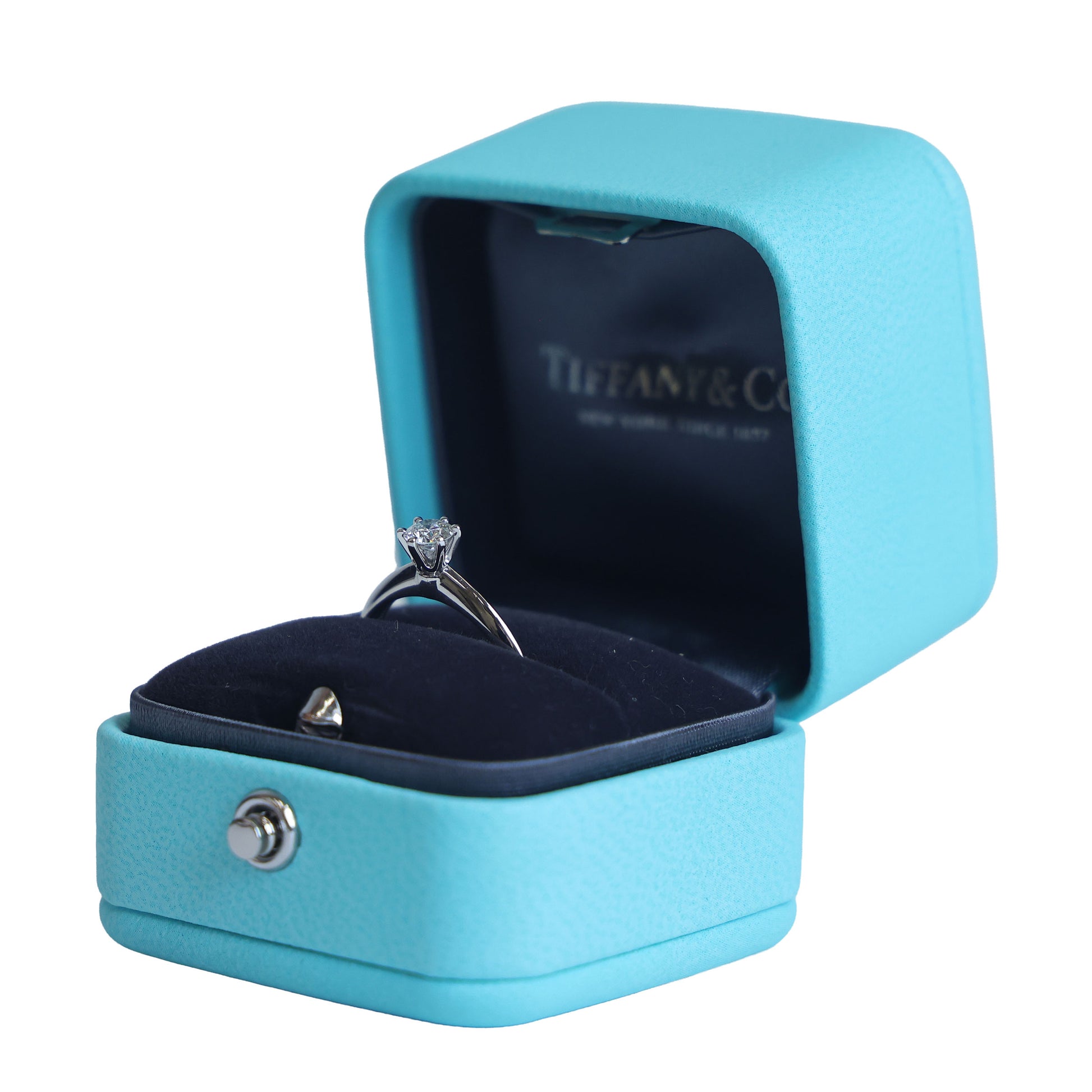Preowned TIFFANY & Co Solitaire Diamond Ring 18K Platinum 0.30 Carat H VS1 3.6G | Luxe Again Maison