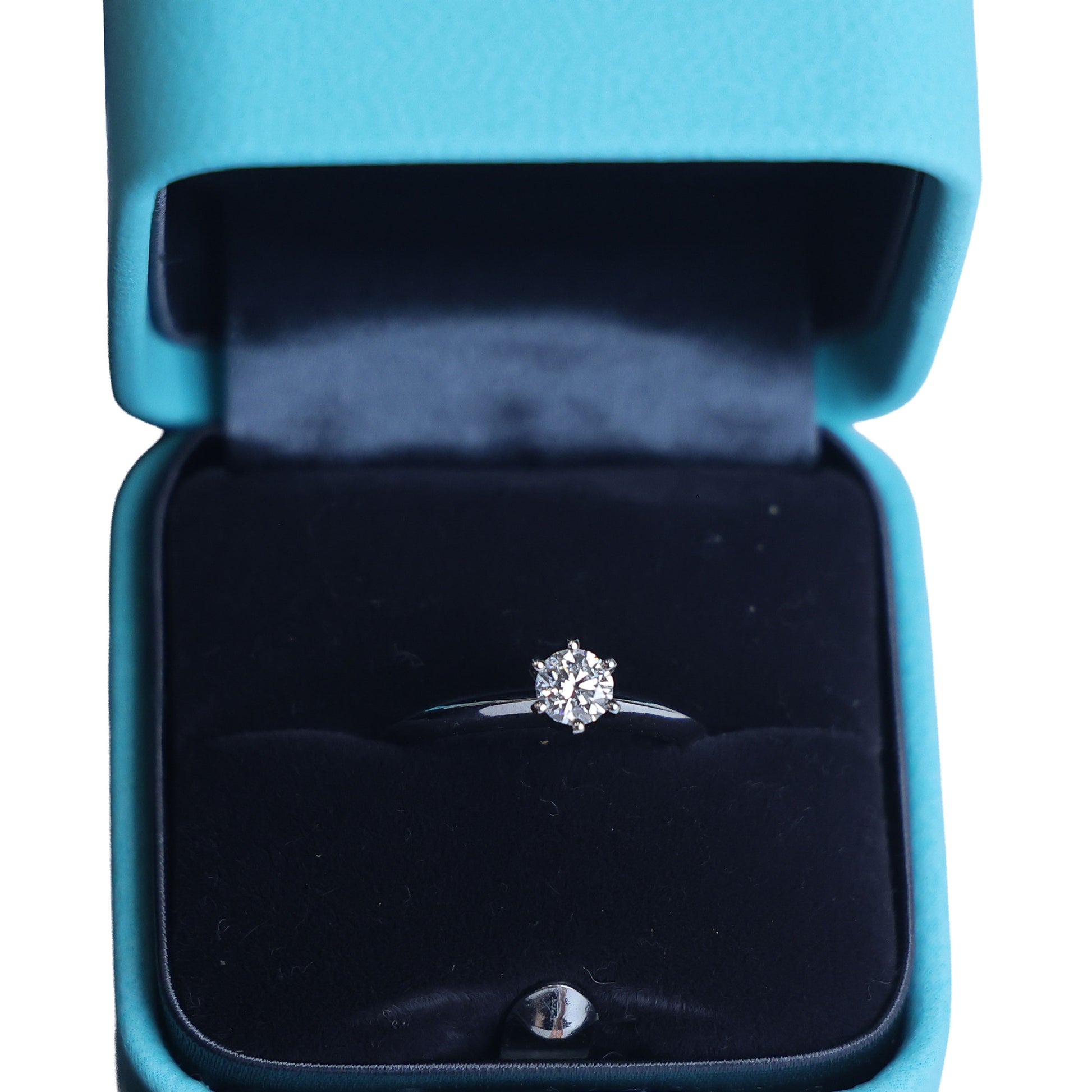Preowned TIFFANY & Co Solitaire Diamond Ring 18K Platinum 0.30 Carat H VS1 3.6G | Luxe Again Maison
