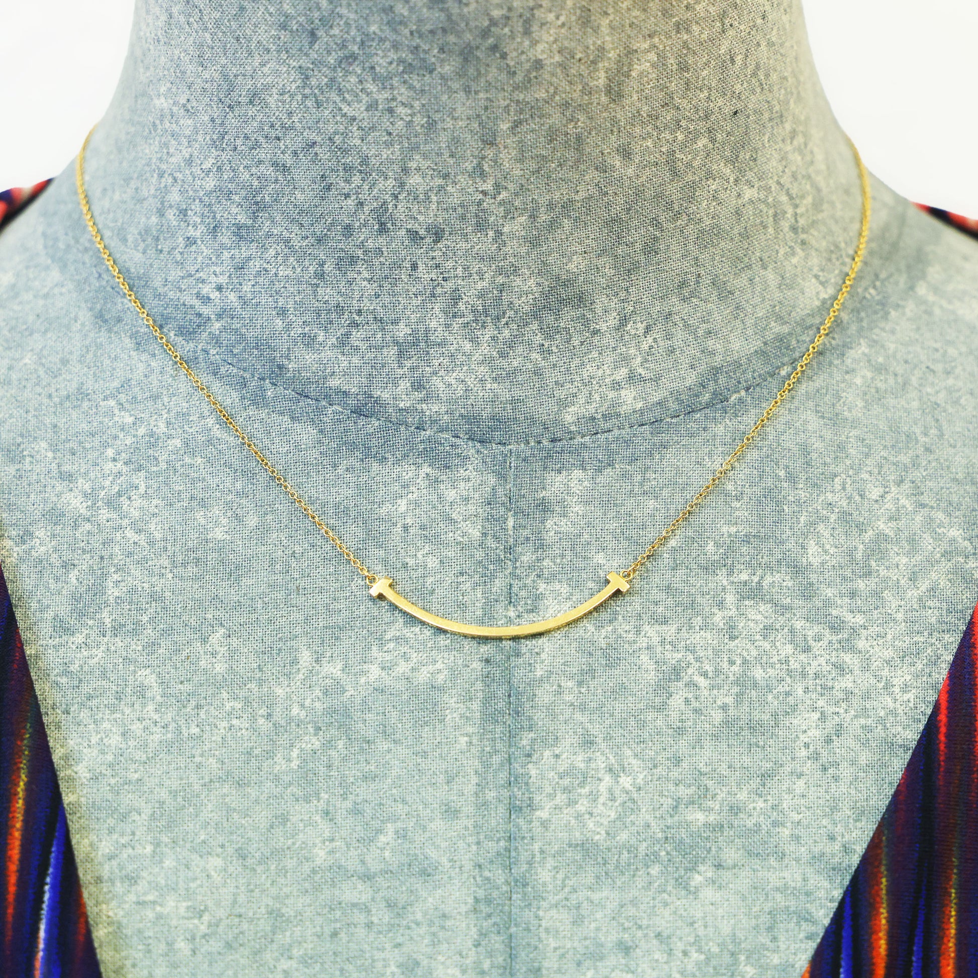 Preloved TIFFANY T Smile Small Necklace 18K Yellow Gold 2.9g | Luxe Again Maison